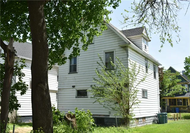 Photo 3 of Single family home for sale at 36 Masseth St, Rochester, NY 14606 | MLS# R1684622 | Listing updated on 2026-09-04