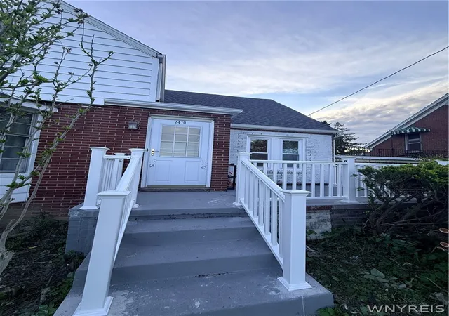 Photo 3 of Sale Pending at 2410 Harlem Rd, Buffalo, NY 14225 | MLS# B1682433 | Listing updated on 2026-08-22