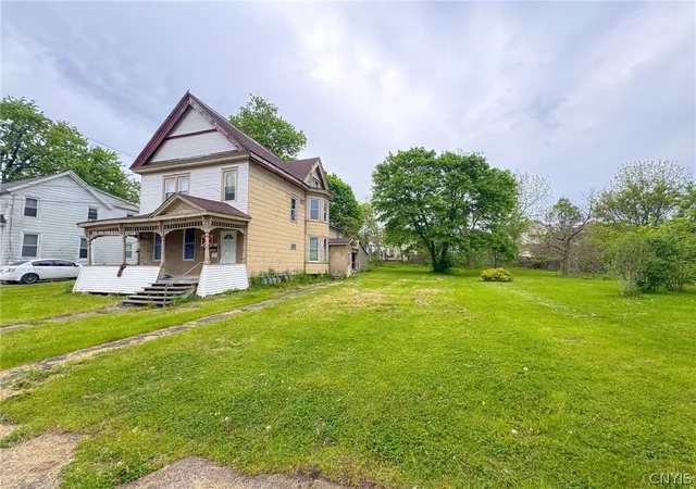 Multi family home for sale at 18 Baker Ave, Auburn, NY 13021 | MLS# S1683007