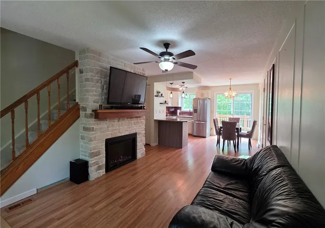 Photo 2 of Sale Pending at 408 Fox Run, Rochester, NY 14606 | MLS# R1684666 | Listing updated on 2026-08-25