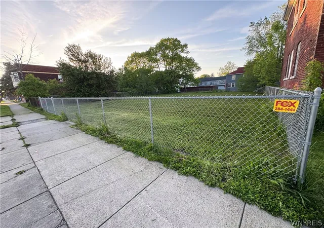 Photo 3 of Land for sale at 2712 Niagara St, Niagara Falls, NY 14303 | MLS# B1684953 | Listing updated on 2026-08-18