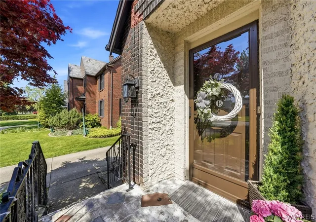 Photo 3 of Sale Pending at 1041 Colvin Blvd, Buffalo, NY 14223 | MLS# B1683171 | Listing updated on 2026-09-15