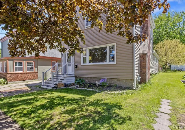 Photo 2 of Sale Pending at 66 W Albany St, Oswego, NY 13126 | MLS# S1685209 | Listing updated on 2026-08-31