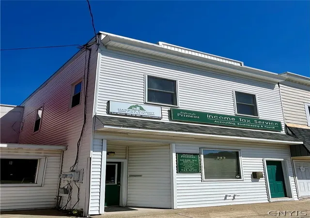 Photo 2 of Single family home for sale at 145 E Bridge St, Oswego, NY 13126 | MLS# S1685420 | Listing updated on 2026-09-01