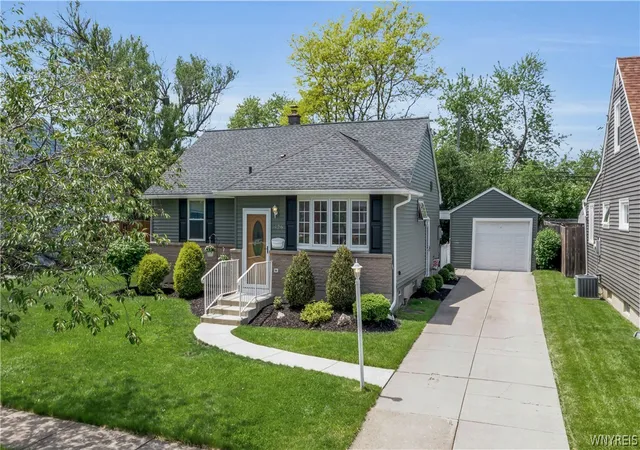 Photo 3 of Single family home for sale at 426 Ashford Ave, Tonawanda, NY 14150 | MLS# B1685069 | Listing updated on 2026-08-27