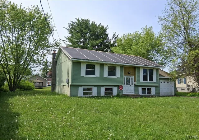 Photo 3 of Sale Pending at 10 Leon Ave, Cortland, NY 13045 | MLS# S1685543 | Listing updated on 2026-08-18