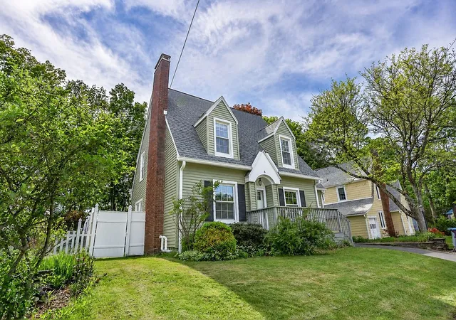 Photo 1 of Sale Pending at 6 S Belmont Cir, Oneonta, NY 13820 | MLS# R1675900 | Listing updated on 2026-09-09