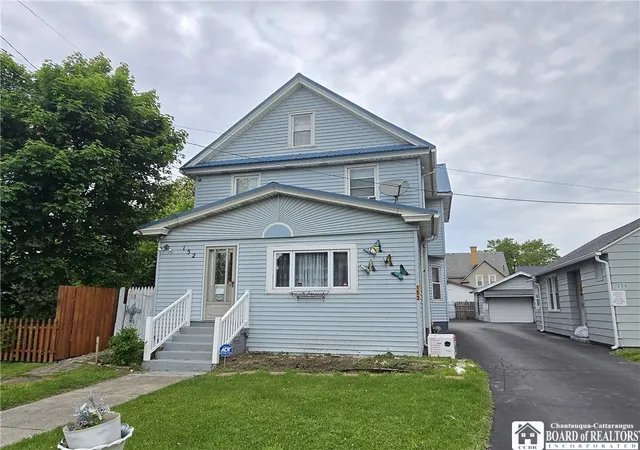 Photo 1 of Single family home for sale at 152 Maple Ave, Dunkirk, NY 14048 | MLS# R1685399 | Listing updated on 2026-09-09