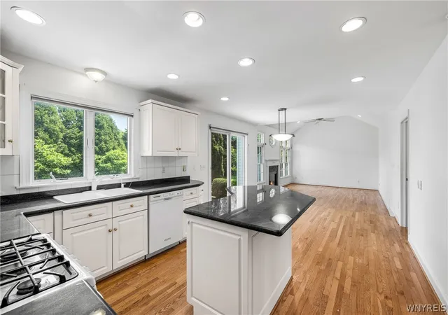 Photo 3 of Sale Pending at 4169 Foxwood Ln, Buffalo, NY 14221 | MLS# B1684578 | Listing updated on 2026-08-31