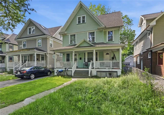 Listing Photo 4 - Condo for sale in building located at 327 Selye Ter, Rochester, NY 14613