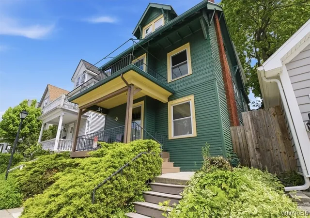 Photo 1 of Sale Pending at 11 Cleveburn Pl, Buffalo, NY 14222 | MLS# B1686049 | Listing updated on 2026-08-31
