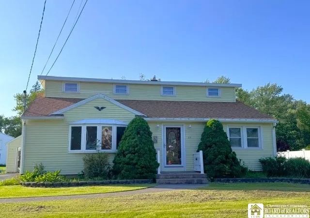 Photo 3 of Single family home for sale at 23 Bradish St, Fredonia, NY 14063 | MLS# R1686034 | Listing updated on 2026-09-15