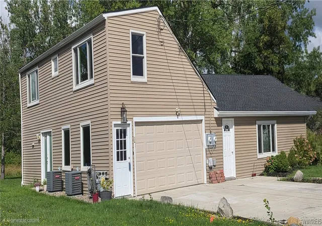 Photo 3 of Multi family home for sale at 210 Westminster Rd, Buffalo, NY 14224 | MLS# B1686169 | Listing updated on 2026-09-09