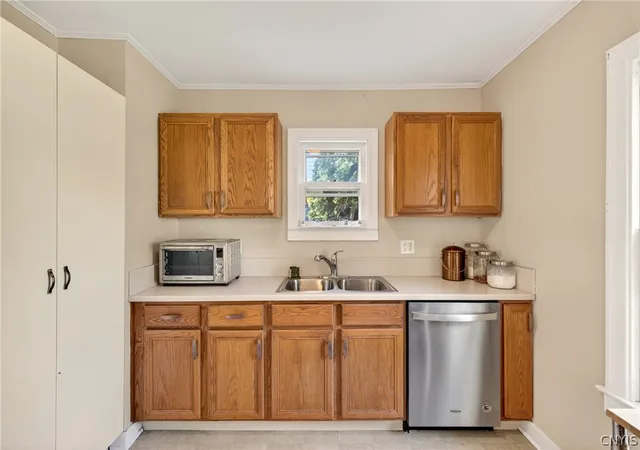 Photo 3 of Sale Pending at 305 Newcastle Rd, Syracuse, NY 13219 | MLS# S1685529 | Listing updated on 2026-08-31