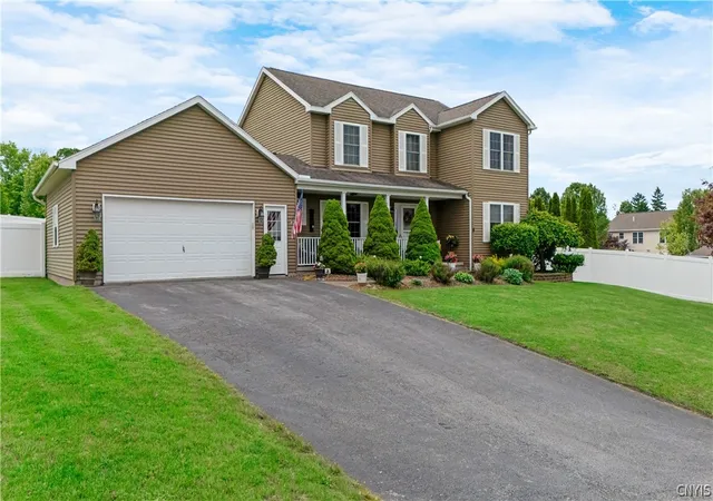 Photo 3 of Sale Pending at 114 Willow Tree, Oneida, NY 13421 | MLS# S1684142 | Listing updated on 2026-09-12