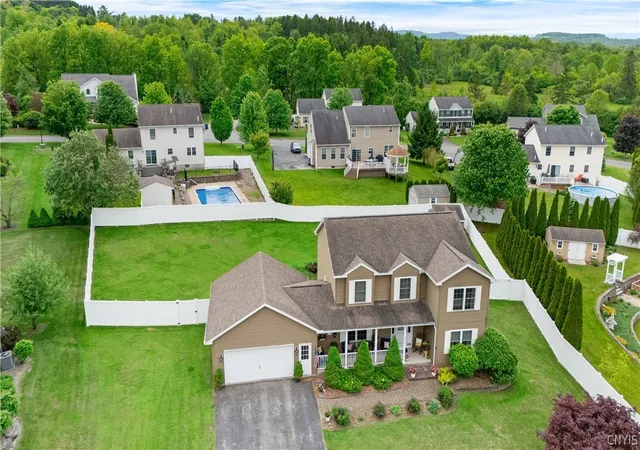 Photo 4 of Sale Pending at 114 Willow Tree, Oneida, NY 13421 | MLS# S1684142 | Listing updated on 2026-09-12
