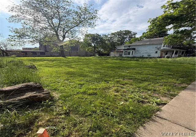 Photo 3 of Land for sale at 736 8th Street, Niagara Falls, NY 14301 | MLS# B1682781 | Listing updated on 2026-09-02