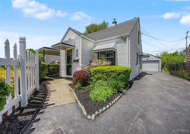 Photo 3 of Sale Pending at 145 Hoover Ave, Buffalo, NY 14217 | MLS# B1686224 | Listing updated on 2026-08-31