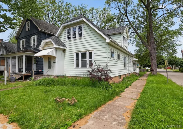 Photo 2 of Sale Pending at 1890 Linwood Ave, Niagara Falls, NY 14305 | MLS# B1685153 | Listing updated on 2026-08-31