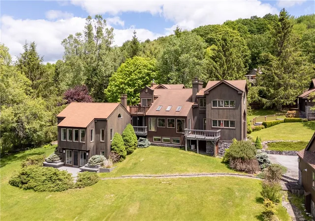 Photo 2 of Single family home for sale at 94 Overlook Dr, Andes, NY 13731 | MLS# R1674523 | Listing updated on 2026-08-21