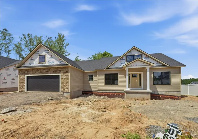 Photo 2 of Single family home for sale at 3137 Stoney Pond Way, Baldwinsville, NY 13027 | MLS# S1687007 | Listing updated on 2026-08-21