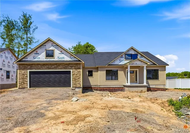 Photo 3 of Single family home for sale at 3137 Stoney Pond Way, Baldwinsville, NY 13027 | MLS# S1687007 | Listing updated on 2026-08-21
