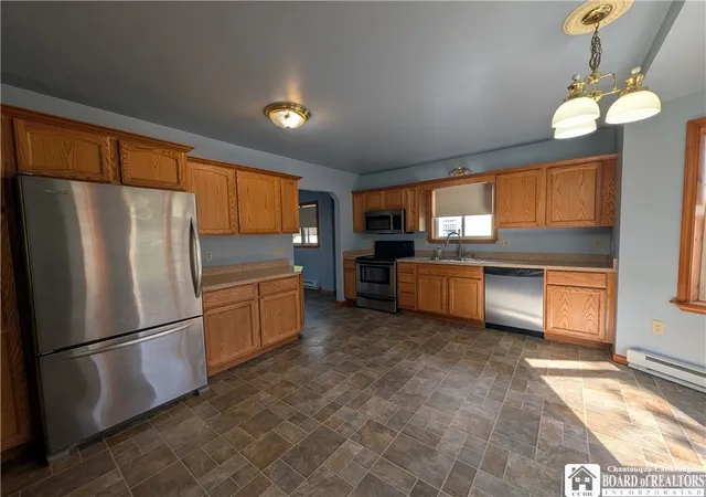 Photo 4 of Single family home for sale at 54 Maple Ave, Springville, NY 14141 | MLS# R1687300 | Listing updated on 2026-09-15