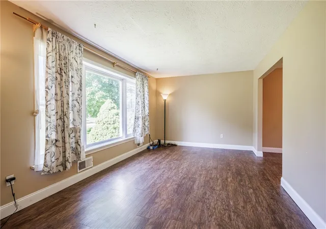 Photo 3 of Single family home for sale at 12 French Meadow Ln, Rochester, NY 14618 | MLS# R1686422 | Listing updated on 2026-09-01