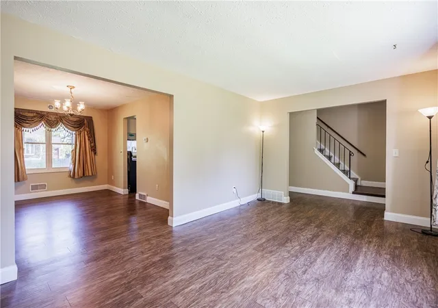 Photo 4 of Single family home for sale at 12 French Meadow Ln, Rochester, NY 14618 | MLS# R1686422 | Listing updated on 2026-09-01