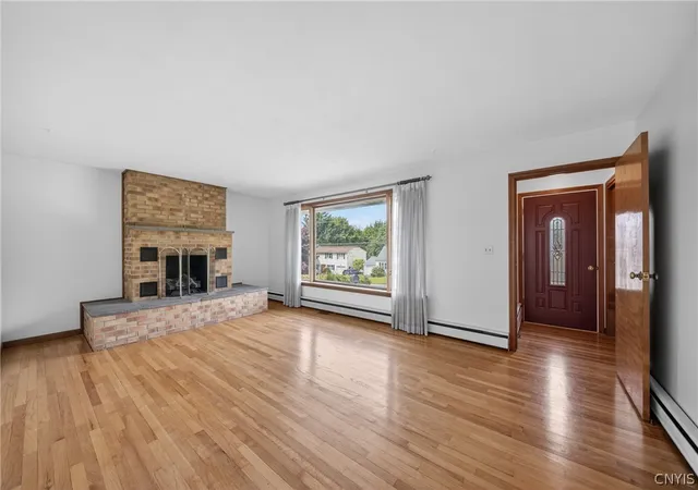 Photo 3 of Single family home for sale at 115 Marian Dr, Syracuse, NY 13219 | MLS# S1688002 | Listing updated on 2026-08-29
