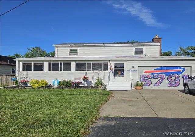 Single family home for sale at 5791 Elmhurst Rd, Lake View, NY 14085 | MLS# B1687861