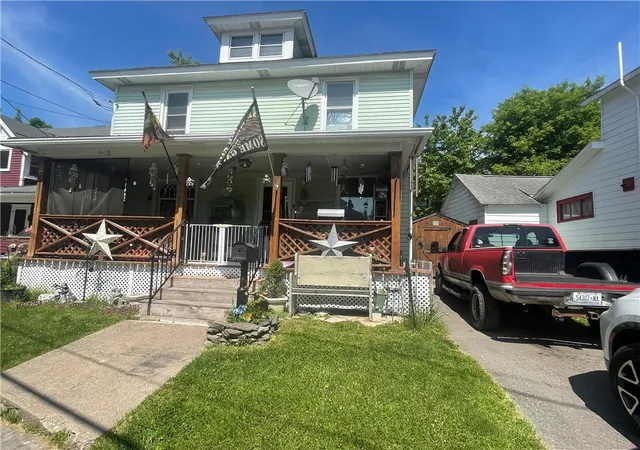 Photo 2 of Sale Pending at 11 W Main St, Sidney, NY 13838 | MLS# R1683011 | Listing updated on 2026-09-13