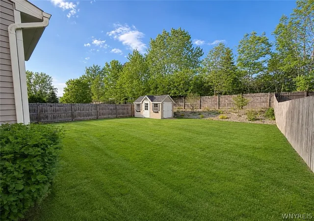 Photo 3 of Sale Pending at 11 Scooter Ln, Hamburg, NY 14075 | MLS# B1687105 | Listing updated on 2026-09-04