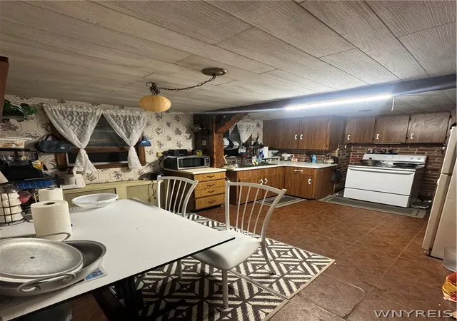 Photo 3 of House for sale at 200 Callodine Ave, Buffalo, NY 14226 | MLS# B1688081 | Listing updated on 2026-09-16