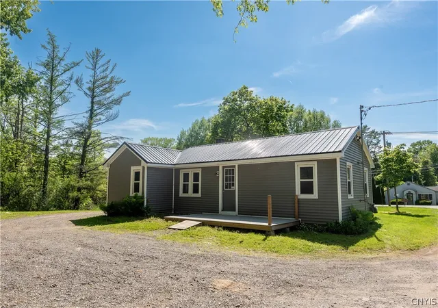 Photo 2 of Sale Pending at 7604 7610 Van Buren Rd #7604, Baldwinsville, NY 13027 | MLS# S1687962 | Listing updated on 2026-08-22