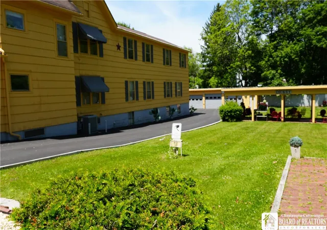 Photo 4 of Sale Pending at 18 W 10th Street, Jamestown, NY 14701 | MLS# R1687894 | Listing updated on 2026-09-08