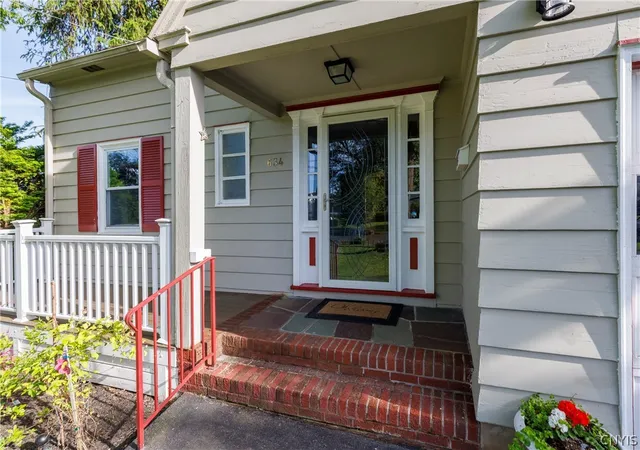 Photo 3 of Sale Pending at 634 Mertens Ave, Syracuse, NY 13203 | MLS# S1687195 | Listing updated on 2026-08-21