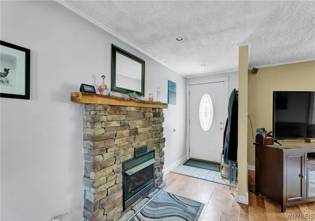 Photo 4 of Single family home for sale at 15 Hillcrest Dr, Amherst, NY 14226 | MLS# B1687634 | Listing updated on 2026-09-13