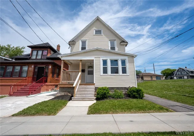Photo 1 of Sale Pending at 15 Andrews Ave, Buffalo, NY 14225 | MLS# B1687965 | Listing updated on 2026-08-31