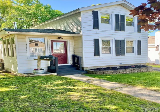 Photo 1 of Sale Pending at 142 E Oneida St, Oswego, NY 13126 | MLS# S1677761 | Listing updated on 2026-09-12