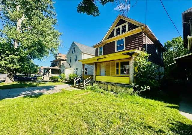 Photo 3 of Single family home for sale at 1859 Niagara Ave, Niagara Falls, NY 14305 | MLS# B1689262 | Listing updated on 2026-08-20