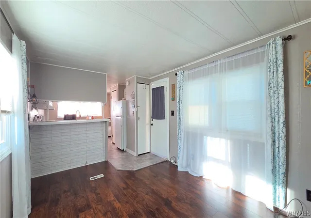 Photo 2 of Manufactured home for sale at 185 Laurelwood Ave, Lockport, NY 14094 | MLS# B1688935 | Listing updated on 2026-08-04