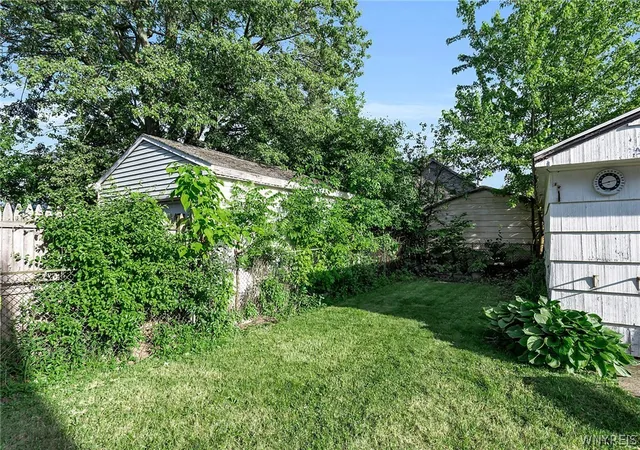 Photo 3 of Sale Pending at 163 Davidson Ave, Buffalo, NY 14215 | MLS# B1689360 | Listing updated on 2026-08-22