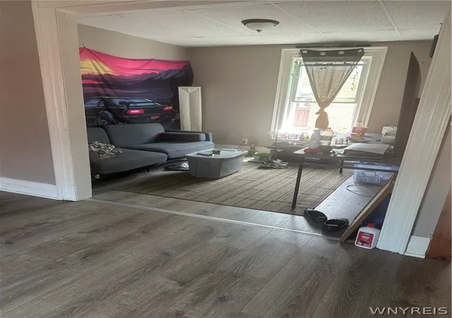 Listing Photo 4 - Condo for sale in building located at 639 16th St, Niagara Falls, NY 14301