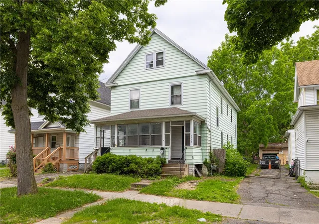 Photo 2 of Sale Pending at 55 Austin St, Rochester, NY 14606 | MLS# R1687938 | Listing updated on 2026-08-20