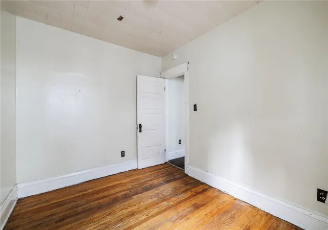 Listing Photo 4 - Condo for sale in building located at 55 Austin St, Rochester, NY 14606