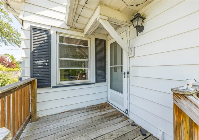 Photo 3 of Sale Pending at 46 Beverly Hts, Rochester, NY 14616 | MLS# R1687971 | Listing updated on 2026-08-28
