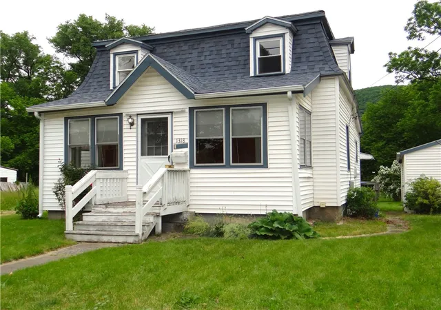 Photo 1 of Sale Pending at 1318 Pratt St, Elmira, NY 14901 | MLS# R1688551 | Listing updated on 2026-09-08