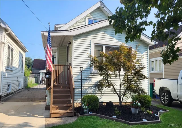 Photo 1 of Single family home for sale at 548 Marilla St, Buffalo, NY 14220 | MLS# B1689722 | Listing updated on 2026-08-26