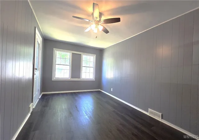 Photo 4 of Sale Pending at 687 Lasalle Ave, Buffalo, NY 14215 | MLS# B1689811 | Listing updated on 2026-08-11